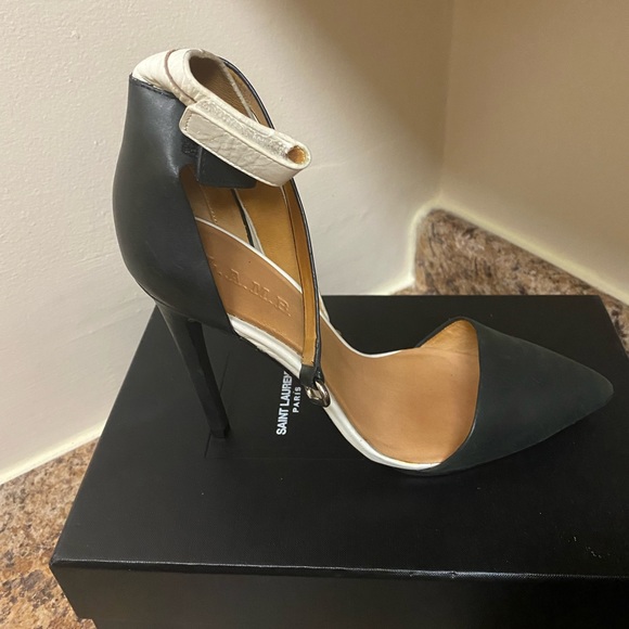 Size 10 L.A.M.B SHOES - Picture 2 of 3